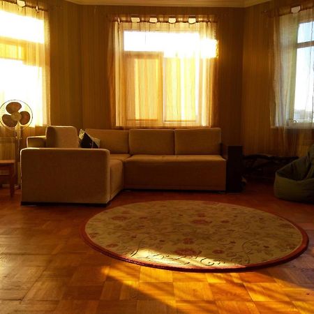 Alabama Mama Daire Kiev Dış mekan fotoğraf